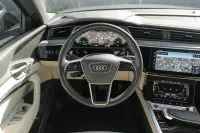 Audi Q8 250kW thumbnail