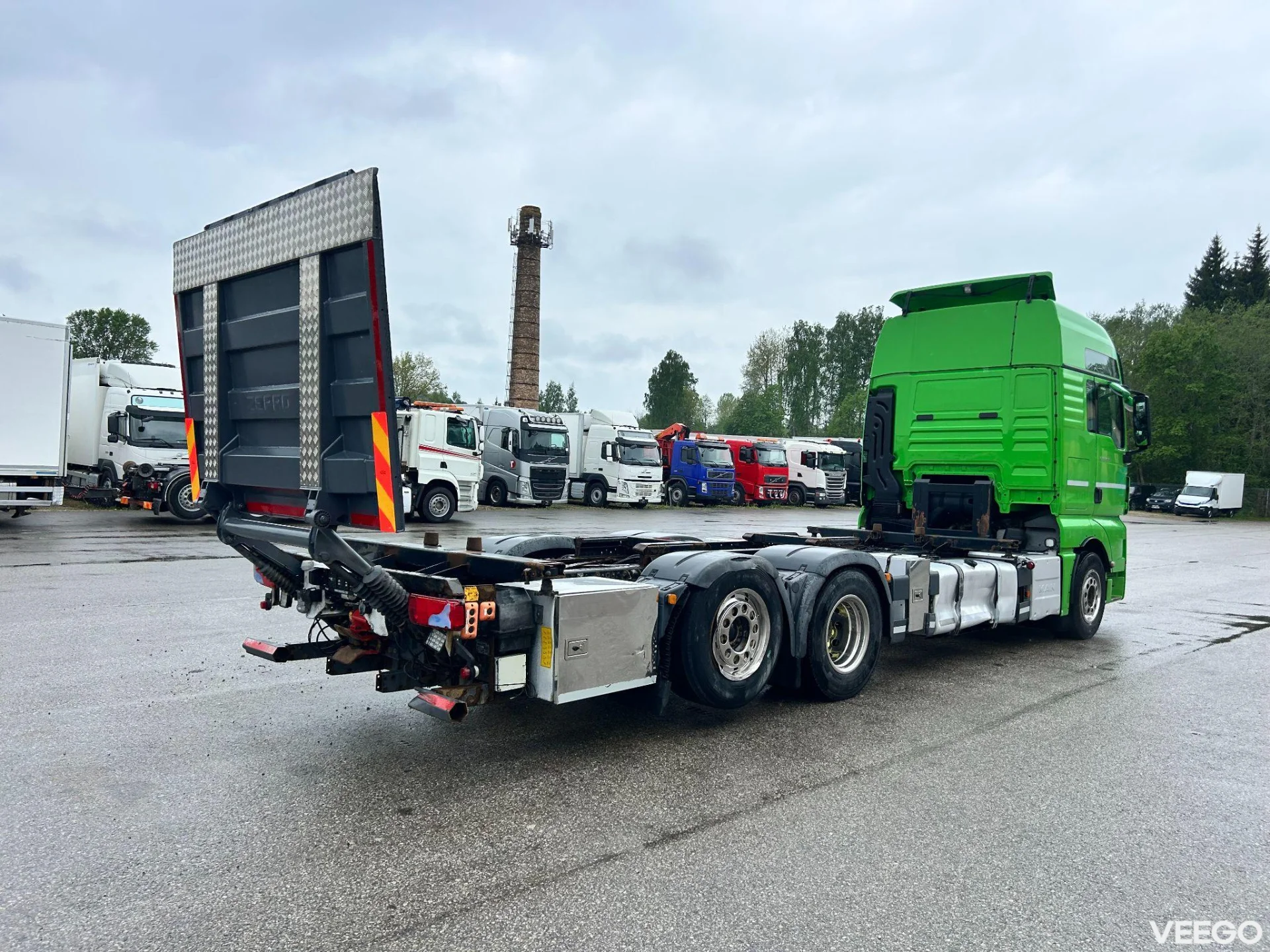 MAN TGX 6x2*4 EURO6 + RETARDER + BDF 20ft 353kW
