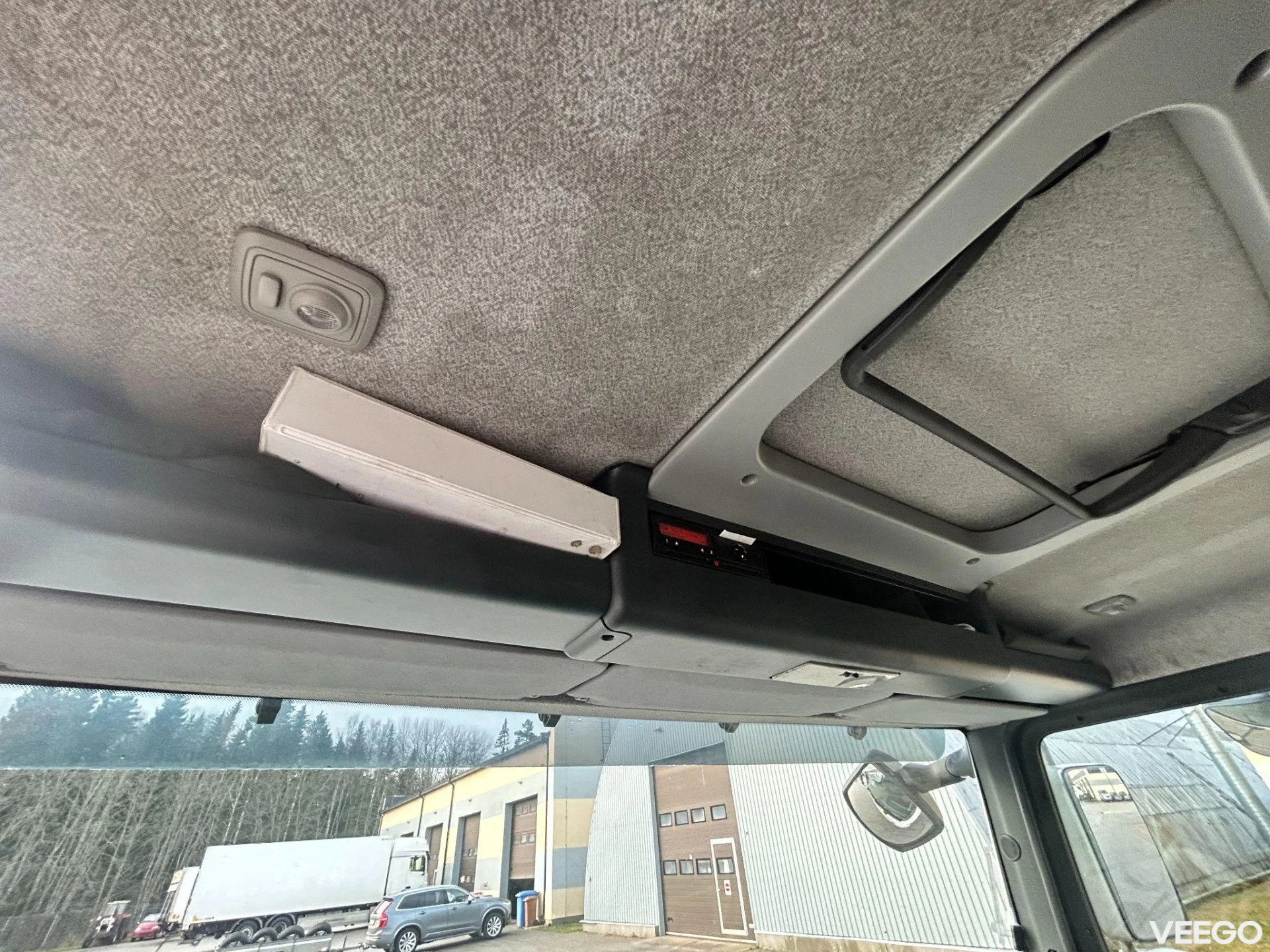 MAN TGL 4X2 EURO5 + VERSALIFT VT-155-FZ 132kW