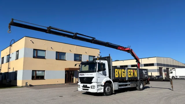 Image of Mercedes-Benz Axor 4x2 MANUAL + FASSI F155A.25 + EURO4 240kW
