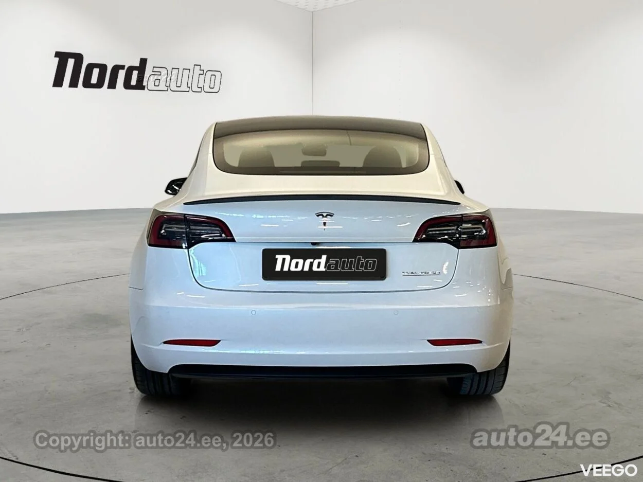 Tesla Model 3 Perfomance AWD Dual Motor 155kW
