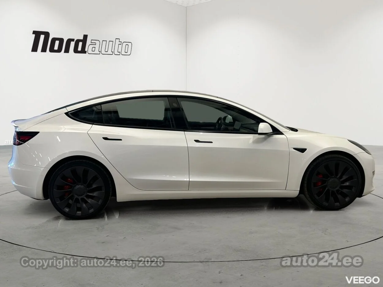 Tesla Model 3 Perfomance AWD Dual Motor 155kW