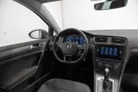 Volkswagen Golf 110kW thumbnail