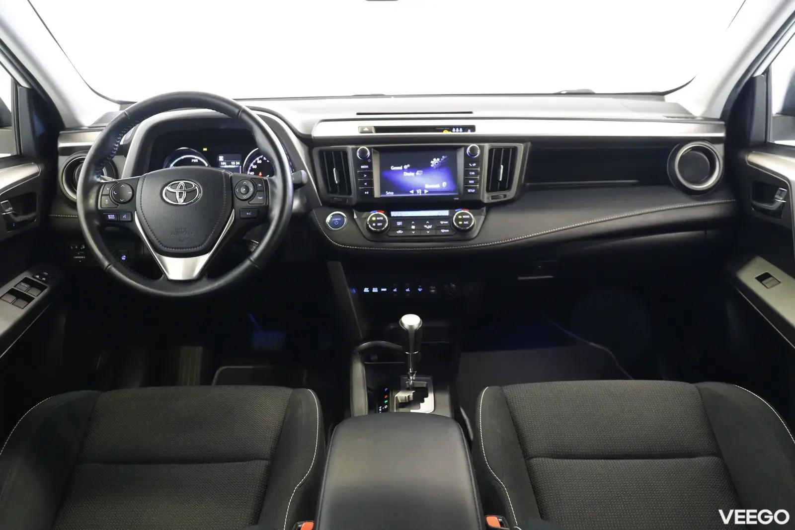 Toyota RAV4 2.5 114kW