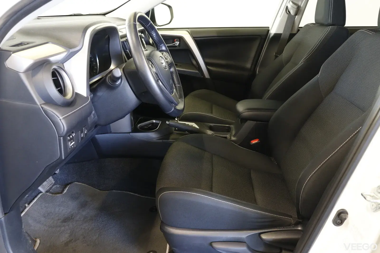 Toyota RAV4 2.5 114kW