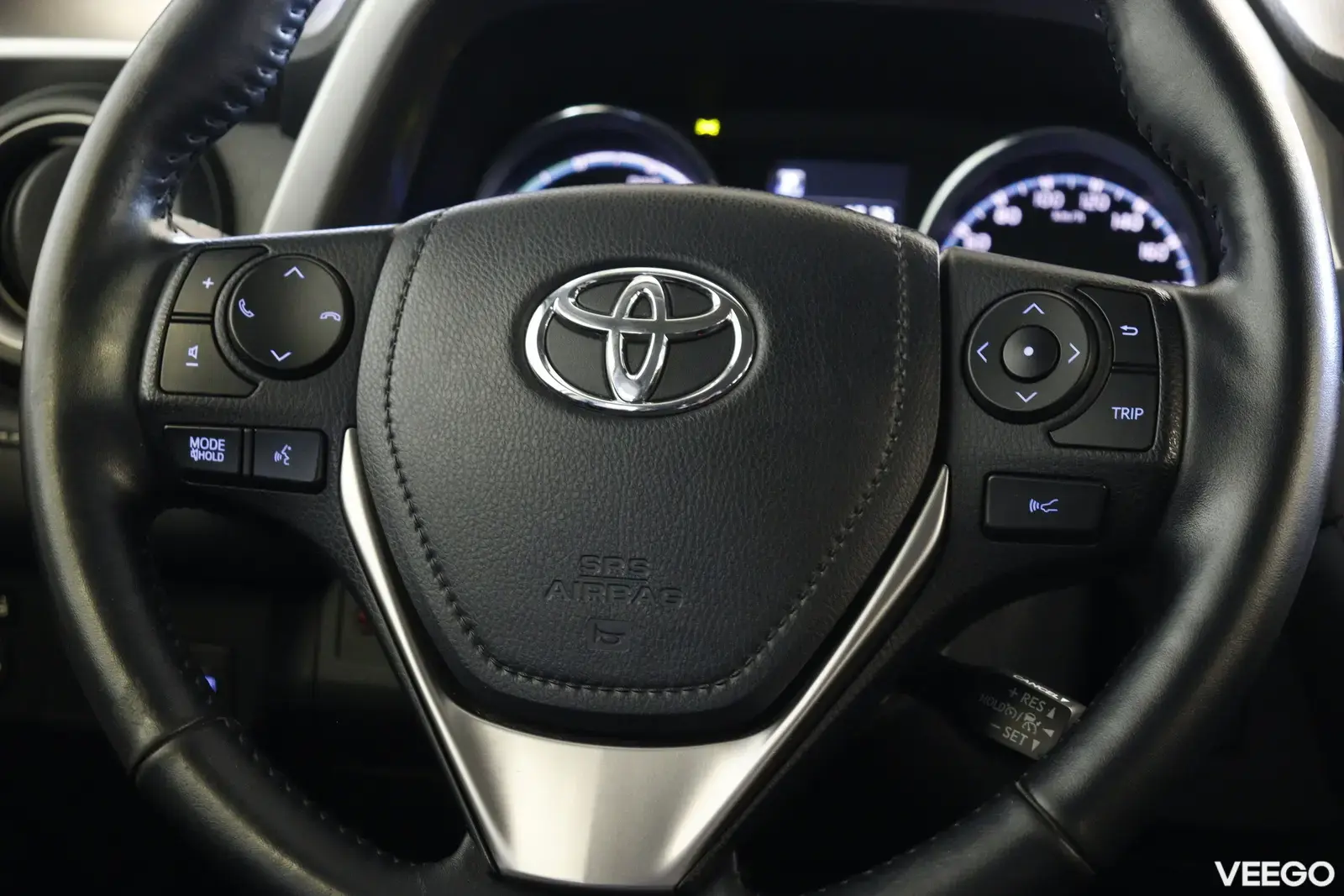 Toyota RAV4 2.5 114kW
