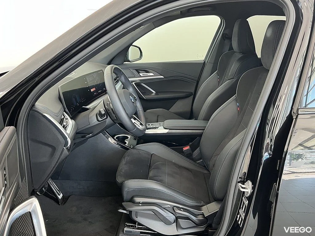BMW X1 sDrive18i 4,95 ränta M Sport Drag Rattvärme Park Assist 0kW