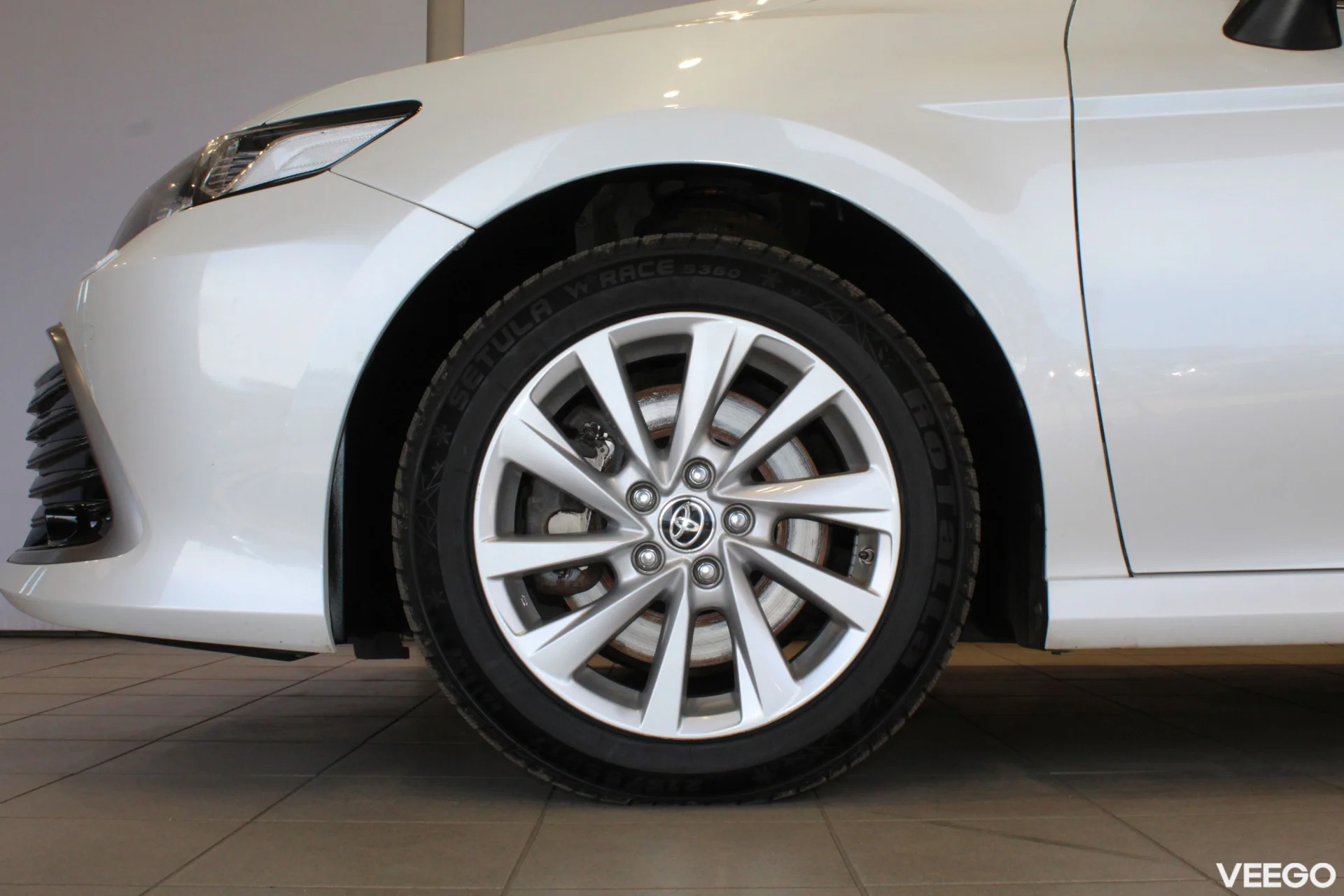 Toyota Camry Luxury Business 2.5 131kW