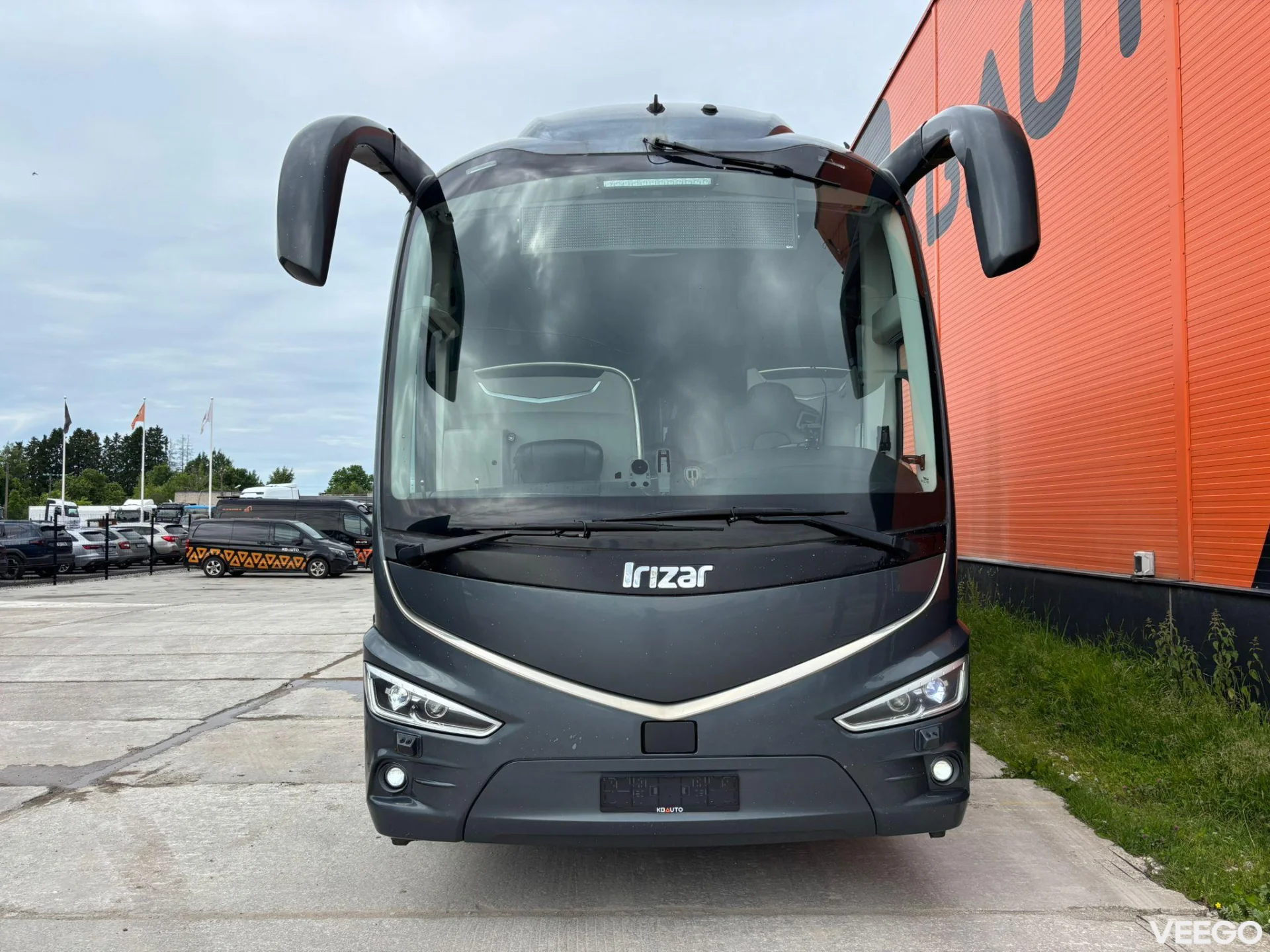 Scania K 450 51 SEATS / AC / AUXILIARY HEATING / TV / WC 450kW