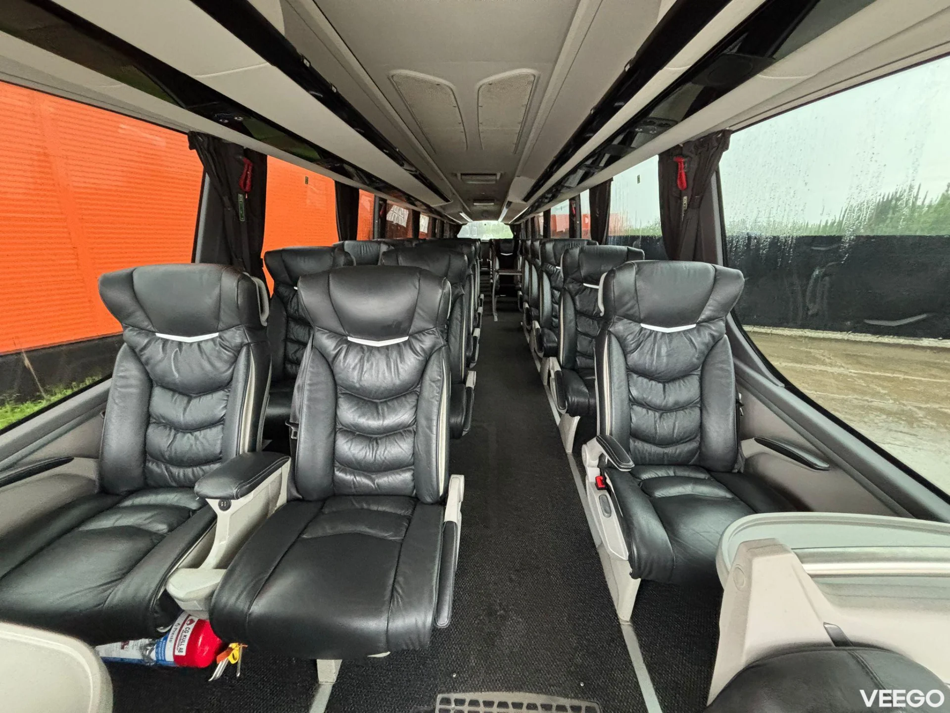 Scania K 450 51 SEATS / AC / AUXILIARY HEATING / TV / WC  450kW