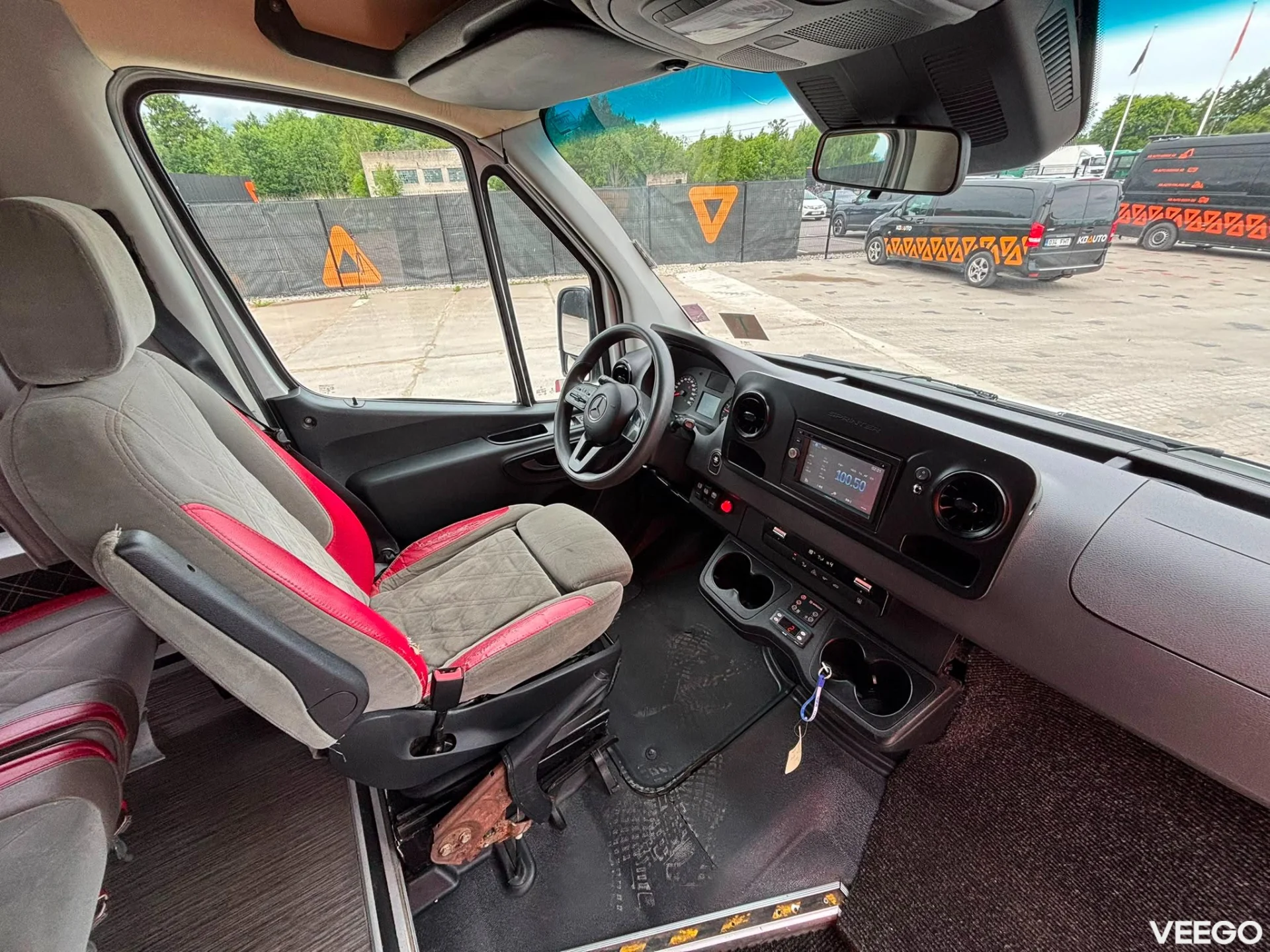 Mercedes-Benz Sprinter EU SALES 800.- Euro TAX WILL BE ADDED / 23+1 SEATS / AC 190kW