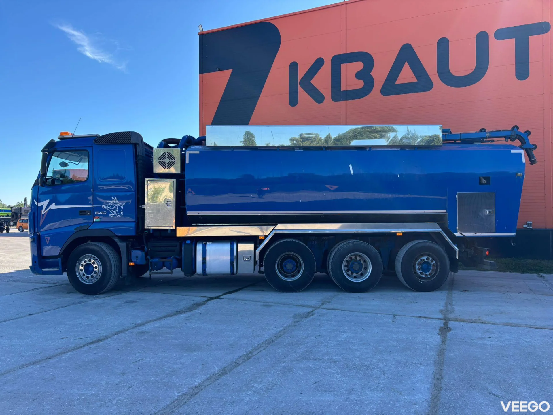 Volvo FH KORP&SON tank 9000 l + 11000 l year 2003 / vacuum Wittig RFW200 / pressure Uraca KD716 - 350 l/min - 150 BAR 540kW