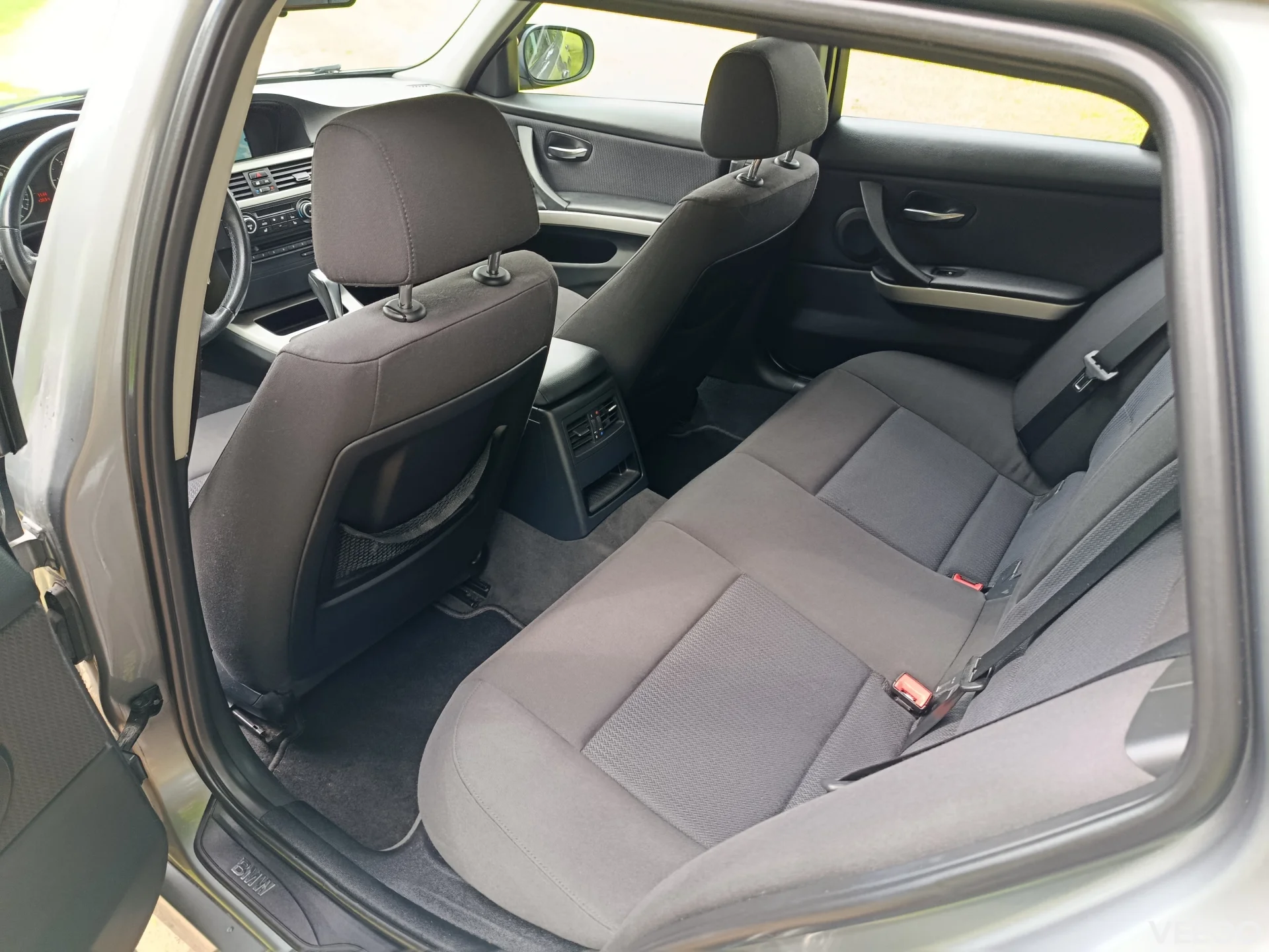 BMW 318 2.0 105kW