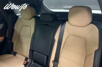 Porsche Cayenne E-Hybrid 470HK /P-Display /Pano /Matrix /18-Vägs /Spec 346kW thumbnail