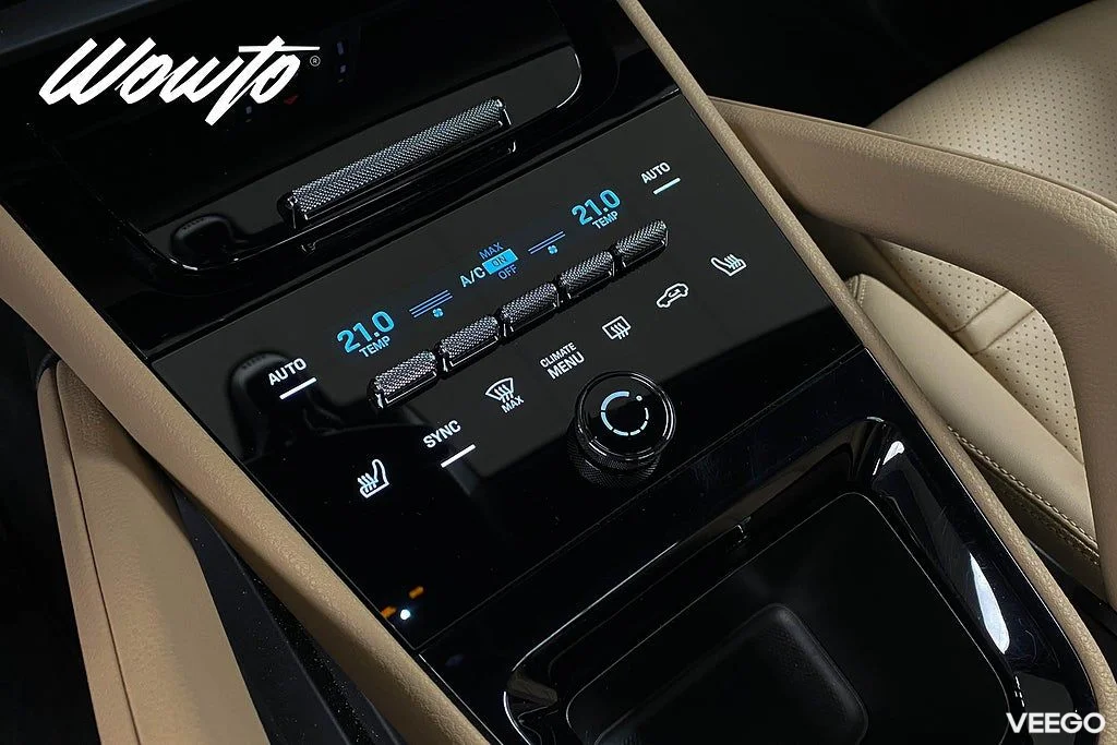 Porsche Cayenne E-Hybrid 470HK /P-Display /Pano /Matrix /18-Vägs /Spec 346kW