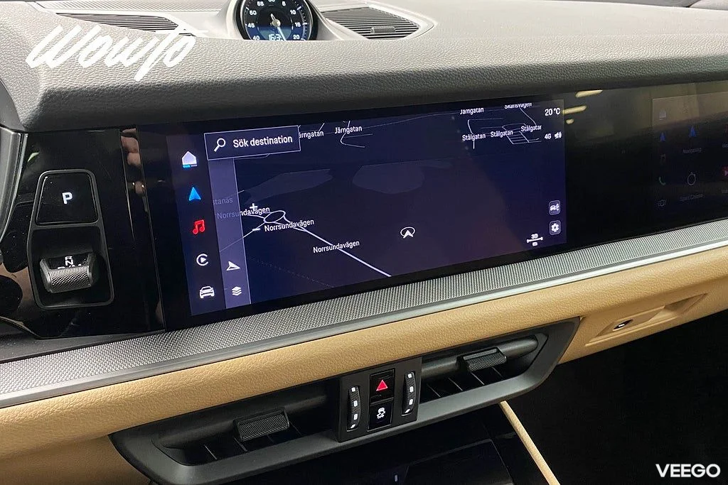 Porsche Cayenne E-Hybrid 470HK /P-Display /Pano /Matrix /18-Vägs /Spec 346kW