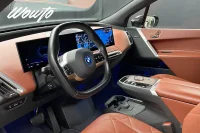 BMW iX xDrive50 524HK Sportpaket /Laser/HuD/Sky Lounge/Moms 385kW