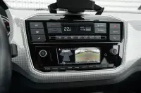 Volkswagen Up 61kW thumbnail