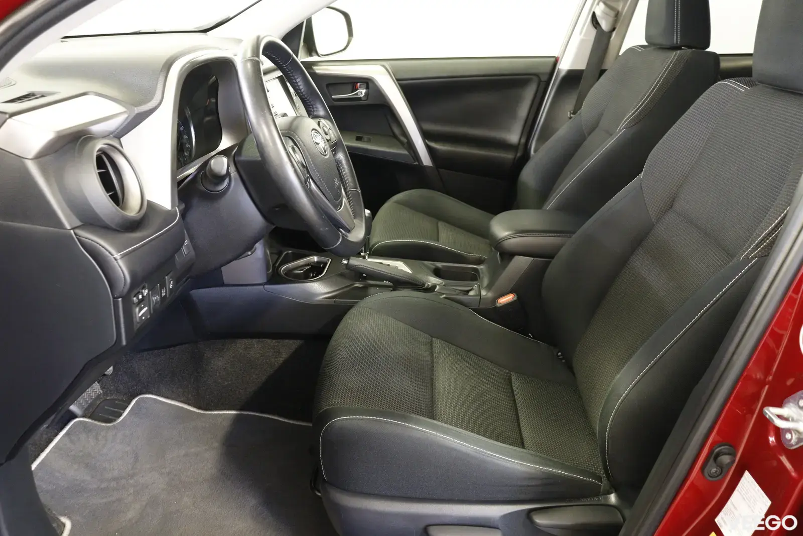 Toyota RAV4 2.5 114kW