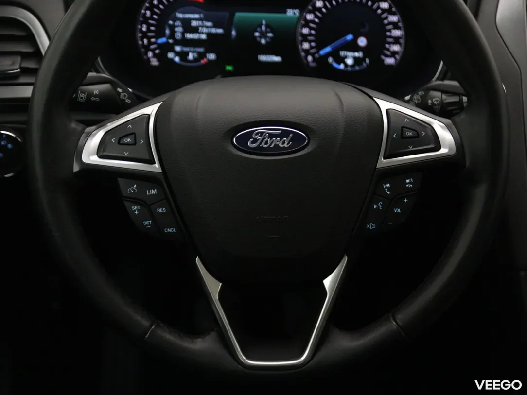 Ford Mondeo 1.5 118kW