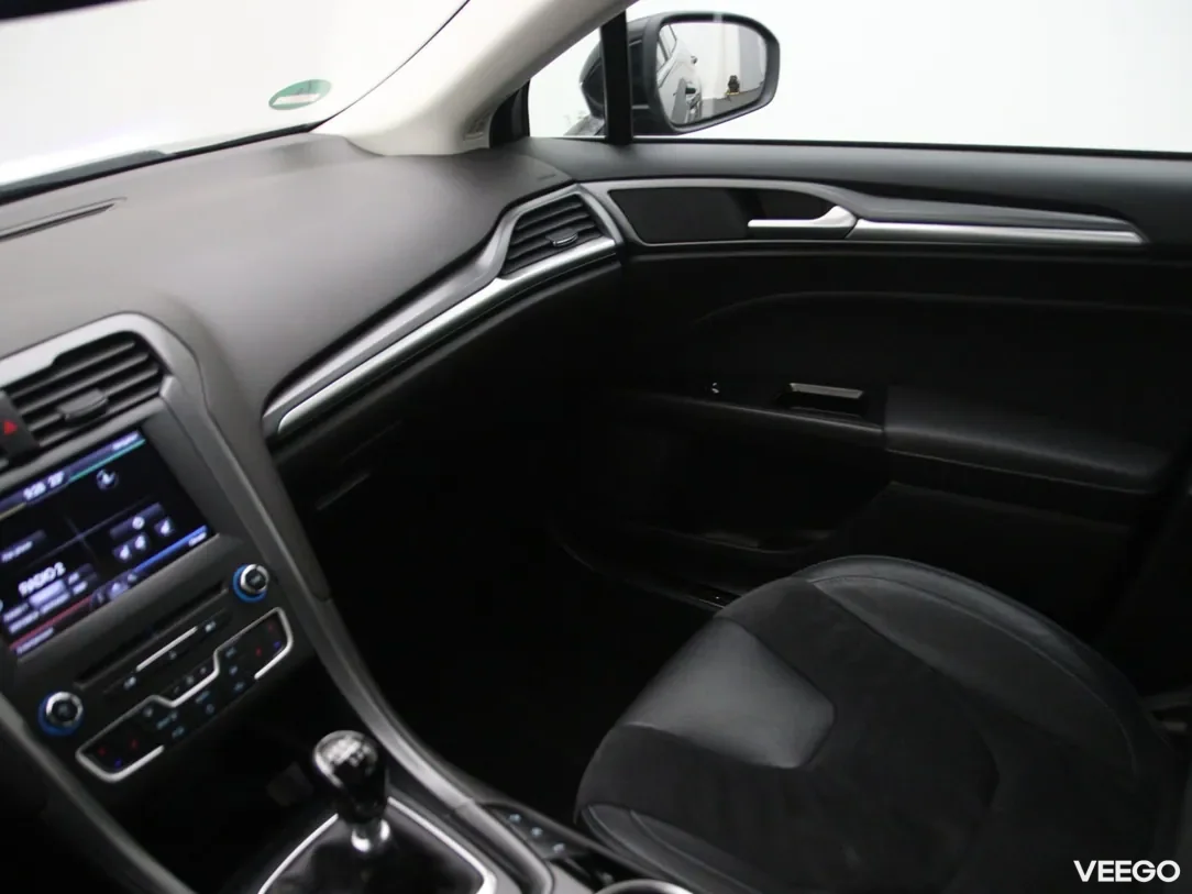Ford Mondeo 1.5 118kW