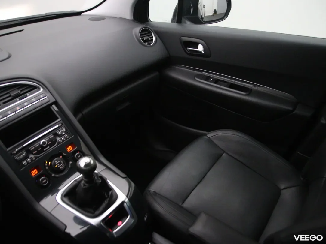 Peugeot 5008 1.6 88kW