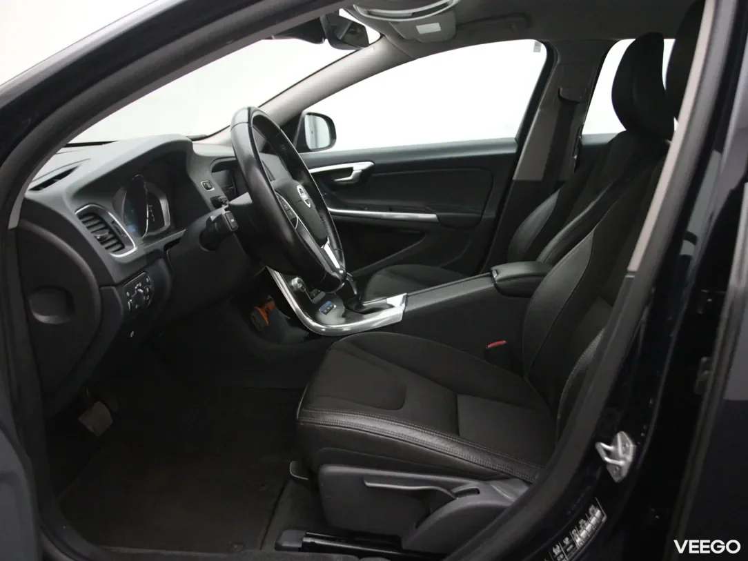Volvo V60 2.4 208kW