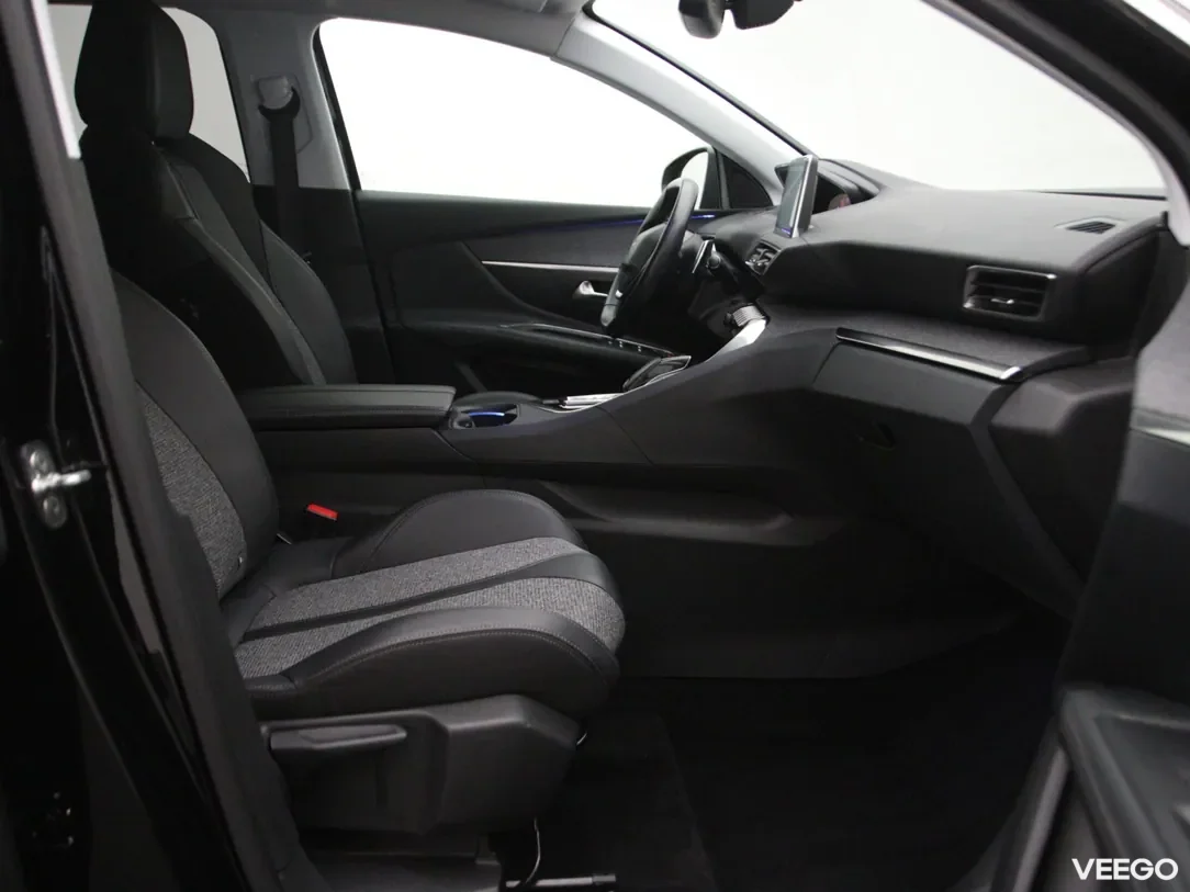 Peugeot 3008 1.2 96kW