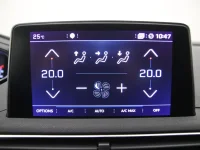 Peugeot 3008 1.2 96kW thumbnail