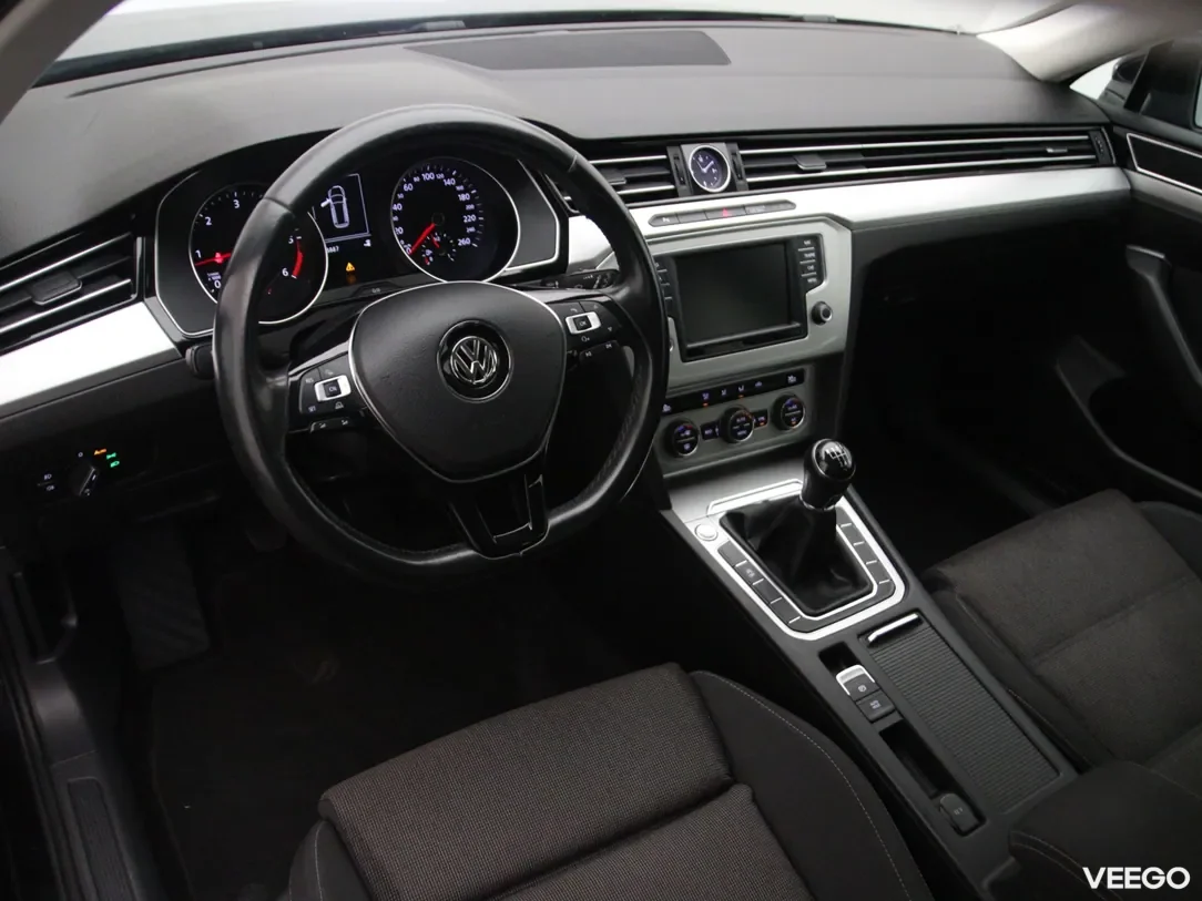 Volkswagen Passat 1.6 88kW