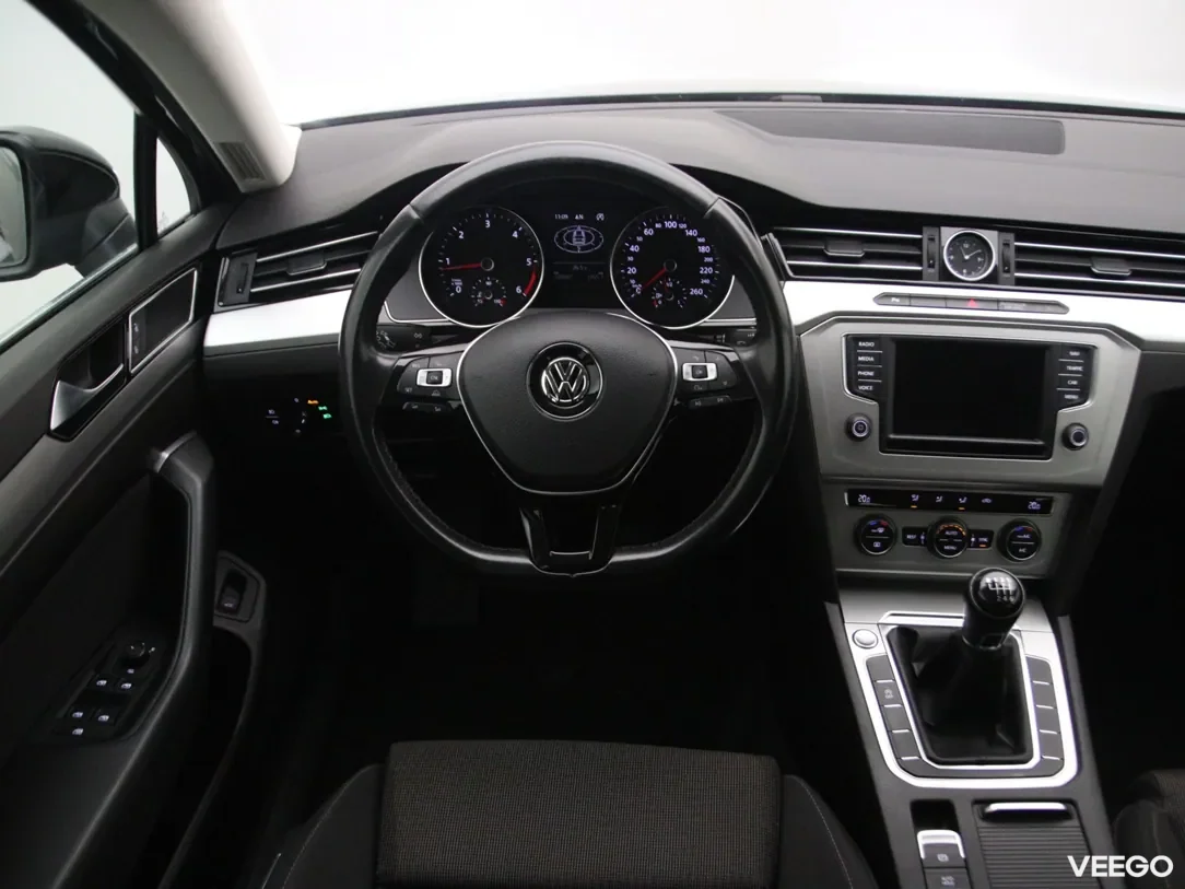 Volkswagen Passat 1.6 88kW