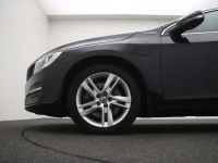 Volvo V60 2.4 208kW thumbnail