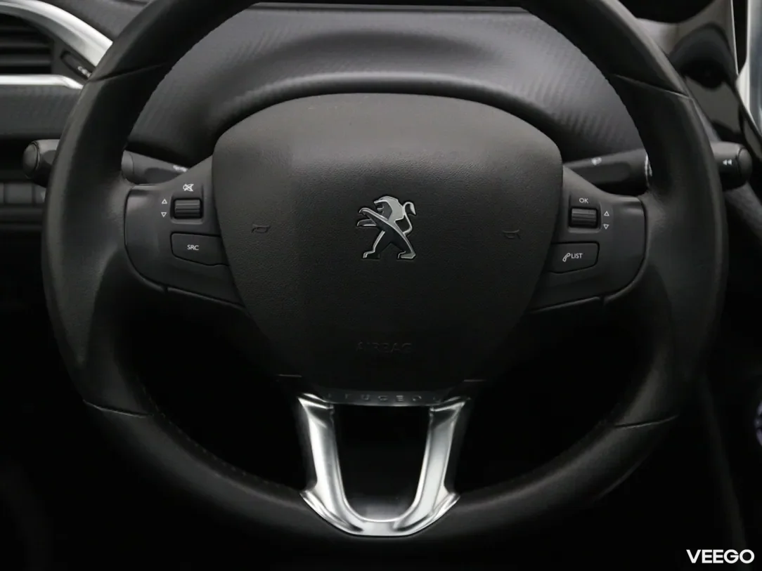 Peugeot 2008 1.2 81kW