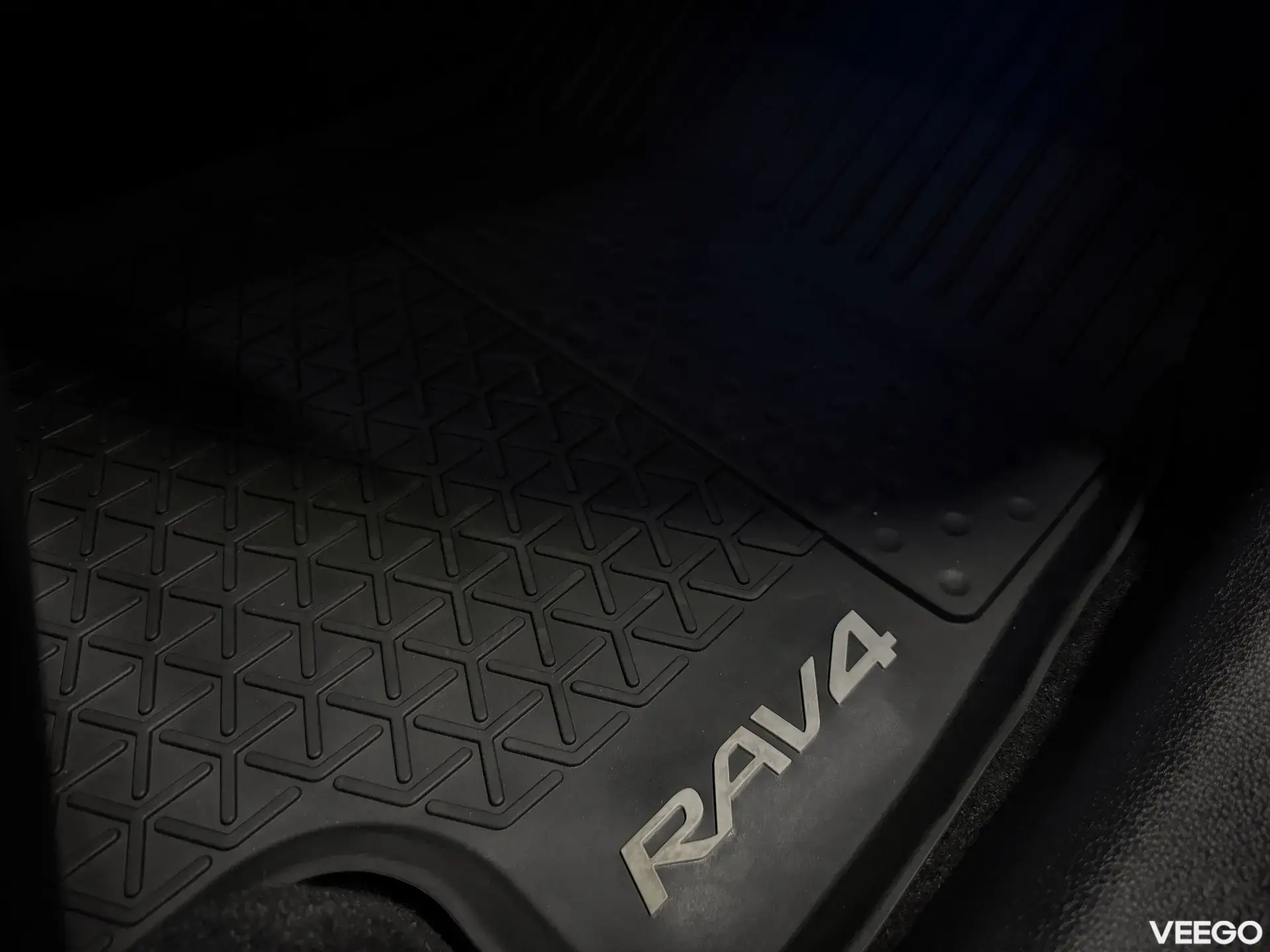 Toyota RAV4 GR Sport AWD 2.5 131kW