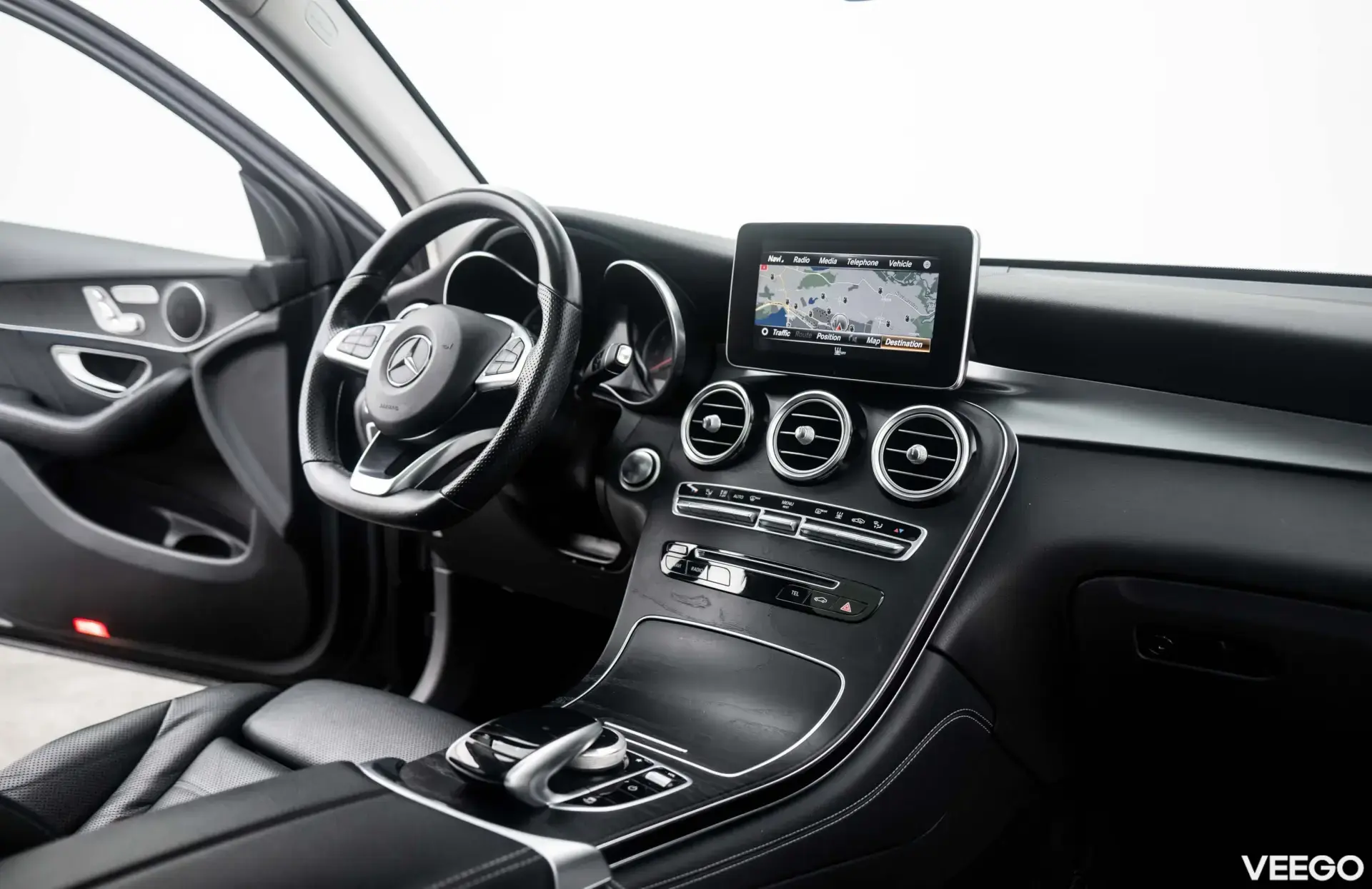 Mercedes-Benz GLC350 e 4Matic AMG 2.0 235kW