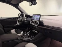 BMW X3 xDrive20d Värmare Drive Assist Tonade Rutor 18" Rattv. 0kW