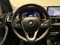 BMW X3 xDrive20d Värmare Drive Assist Tonade Rutor 18" Rattv. 0kW