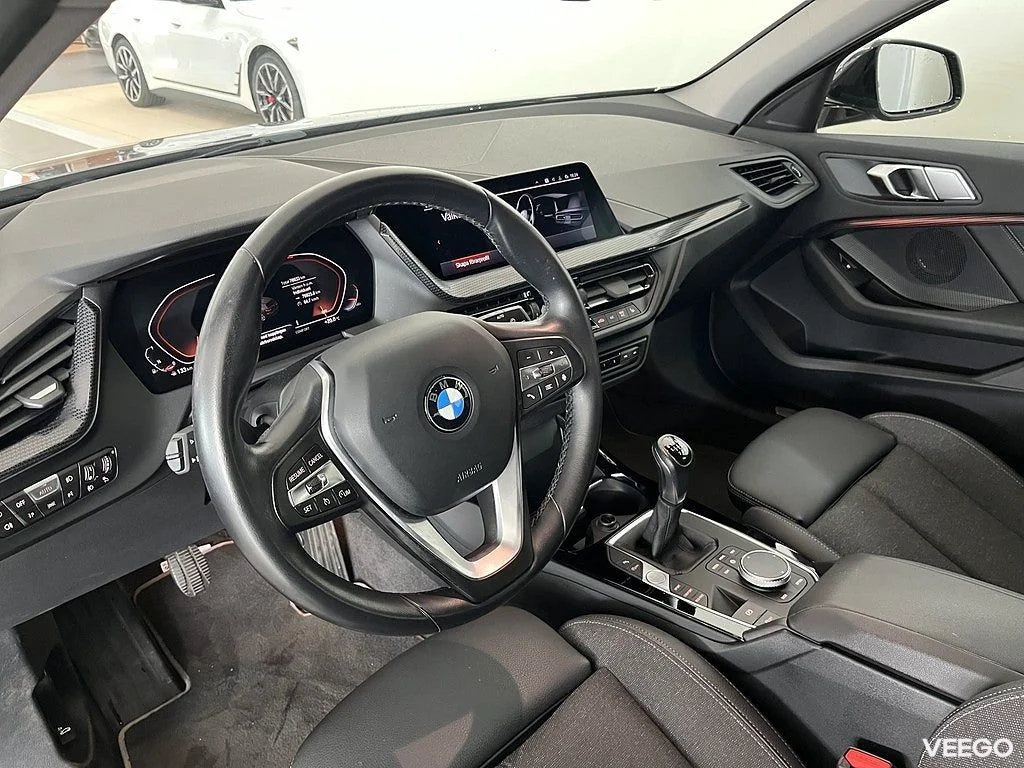 BMW 118 i 4,95% ränta Sportline PDC Nav Sportstolar 0kW