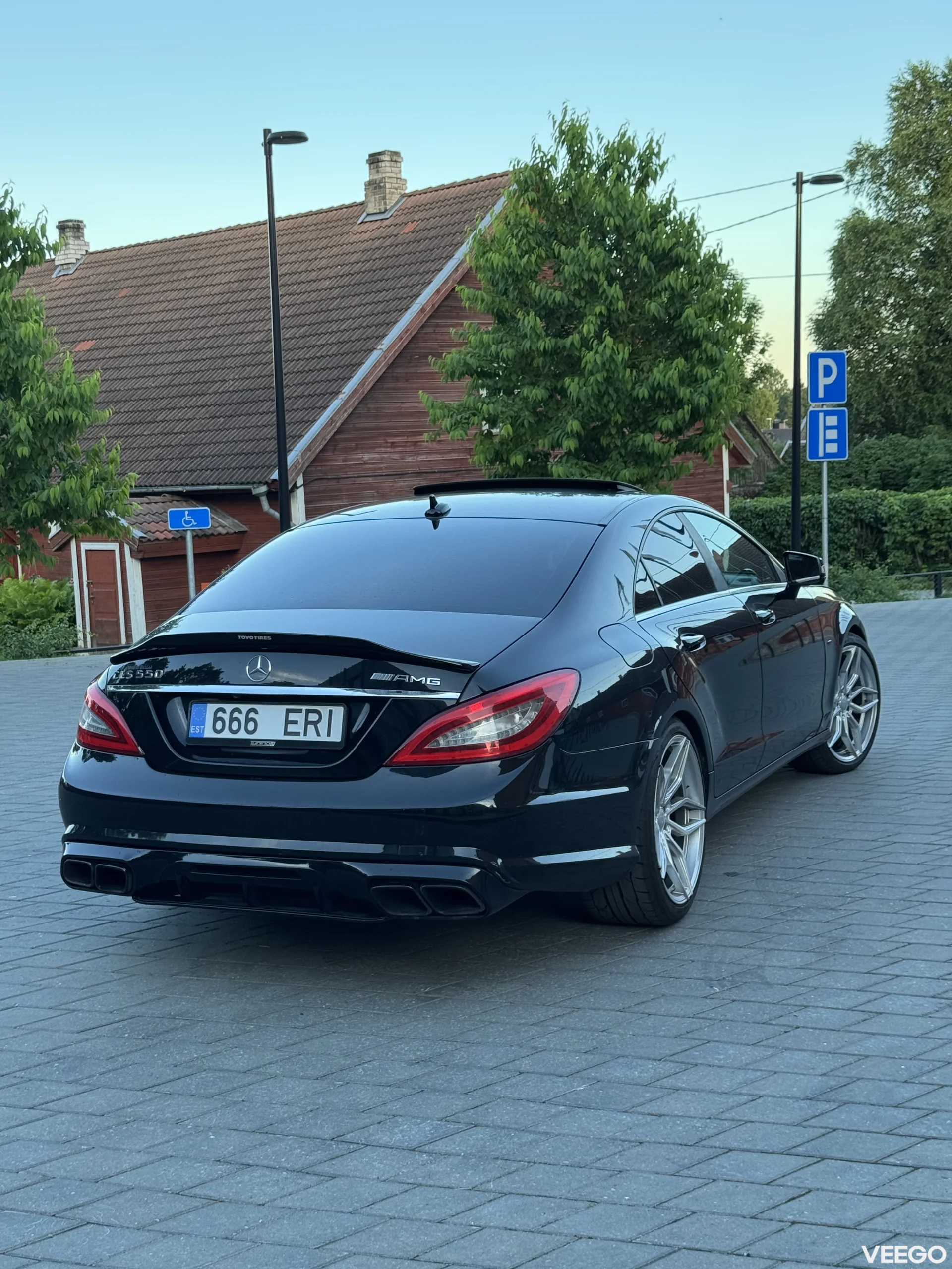 Mercedes-Benz CLS550 4.7 300kW