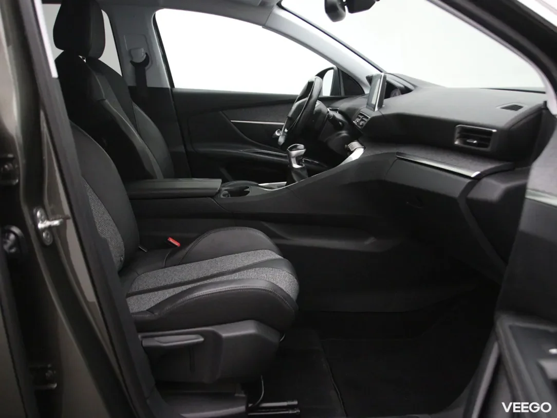 Peugeot 3008 1.2 96kW