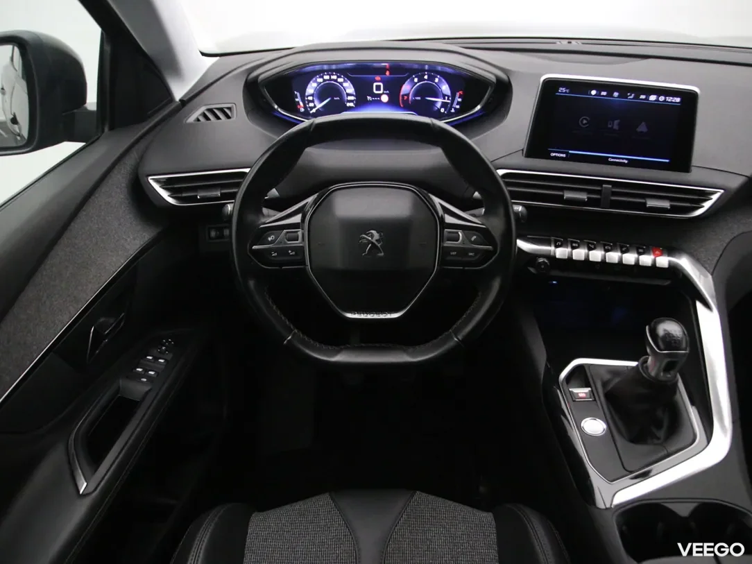 Peugeot 3008 1.2 96kW