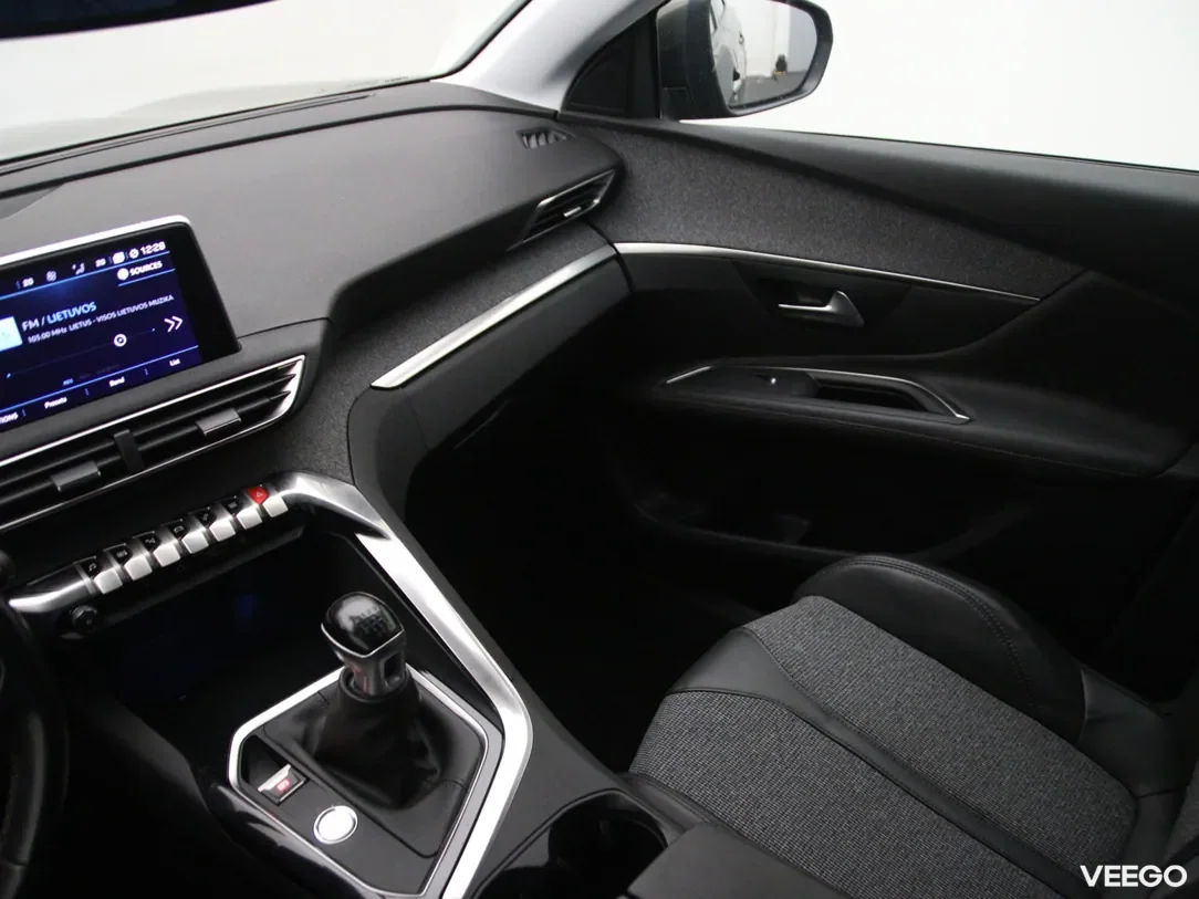Peugeot 3008 1.2 96kW