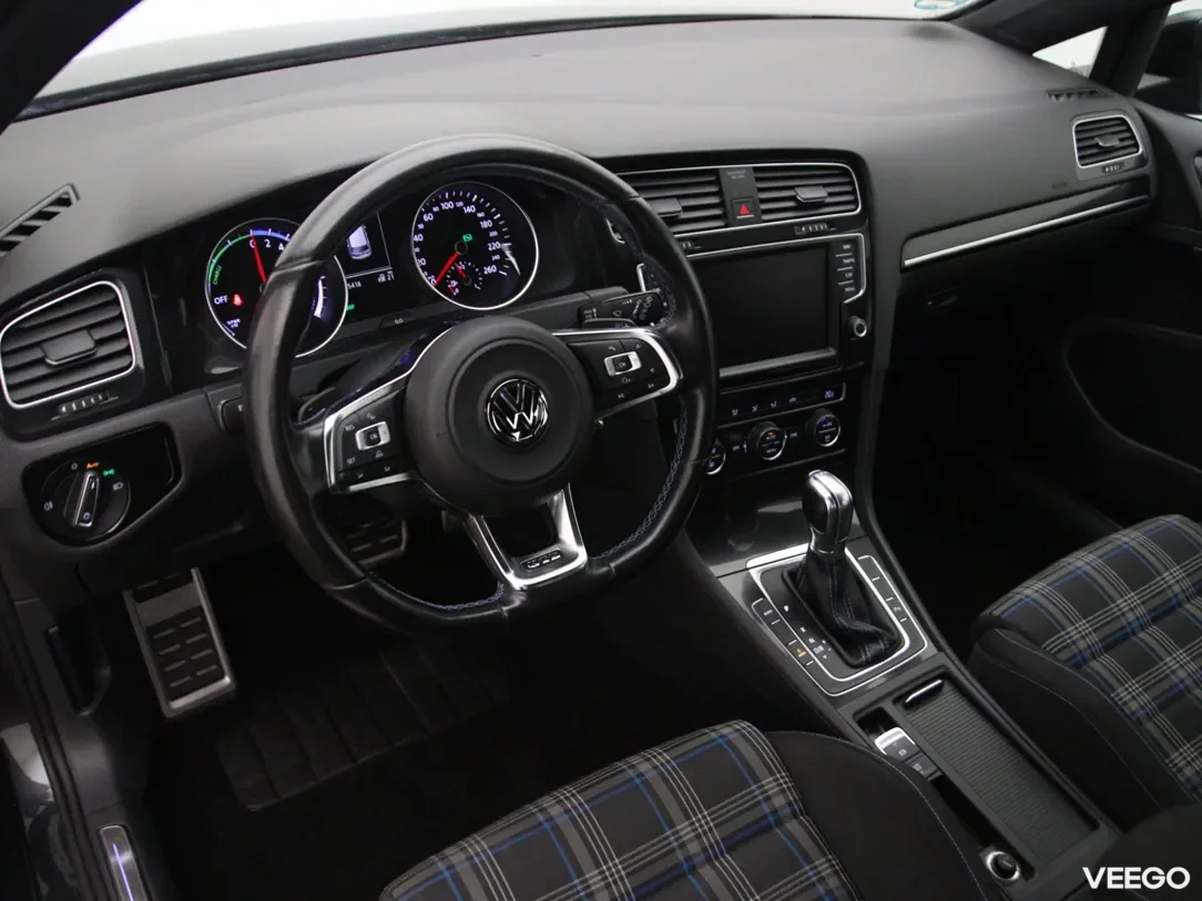 Volkswagen Golf 1.4 150kW