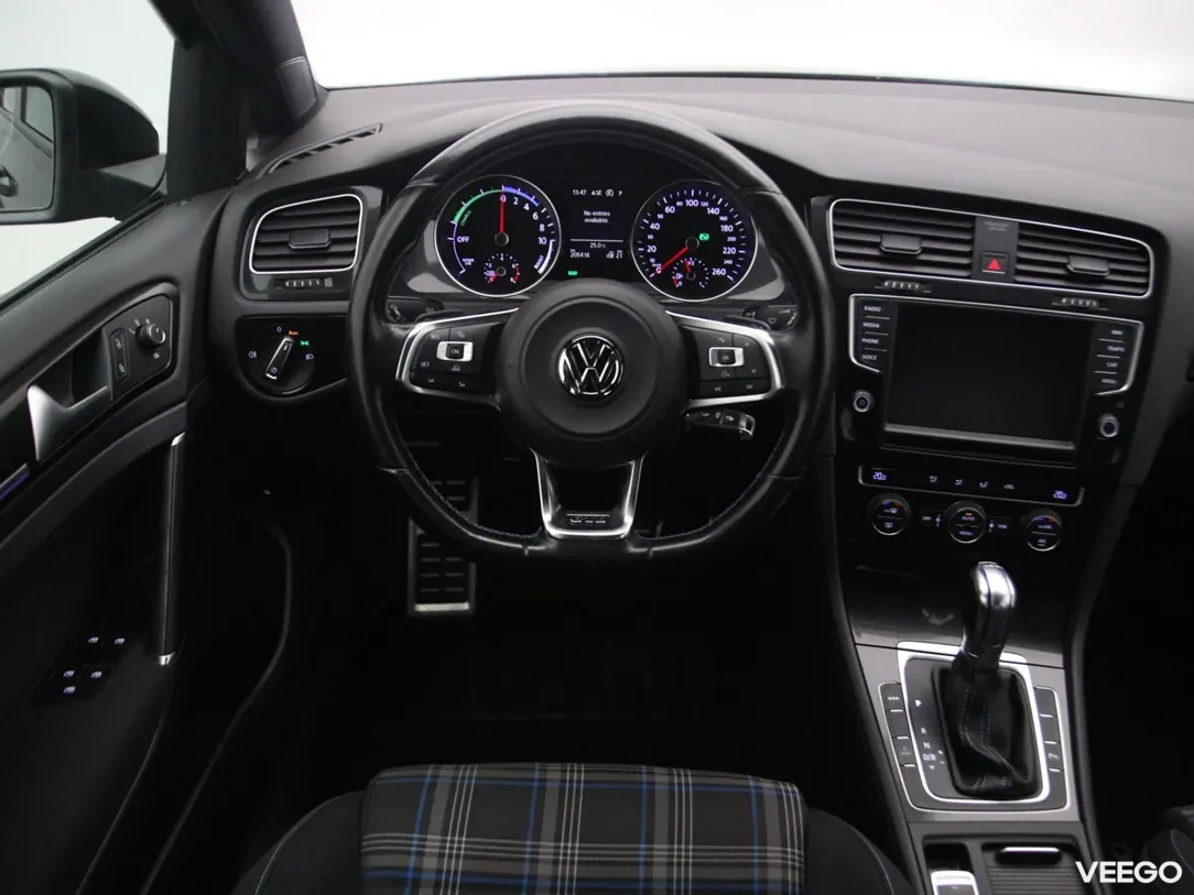 Volkswagen Golf 1.4 150kW