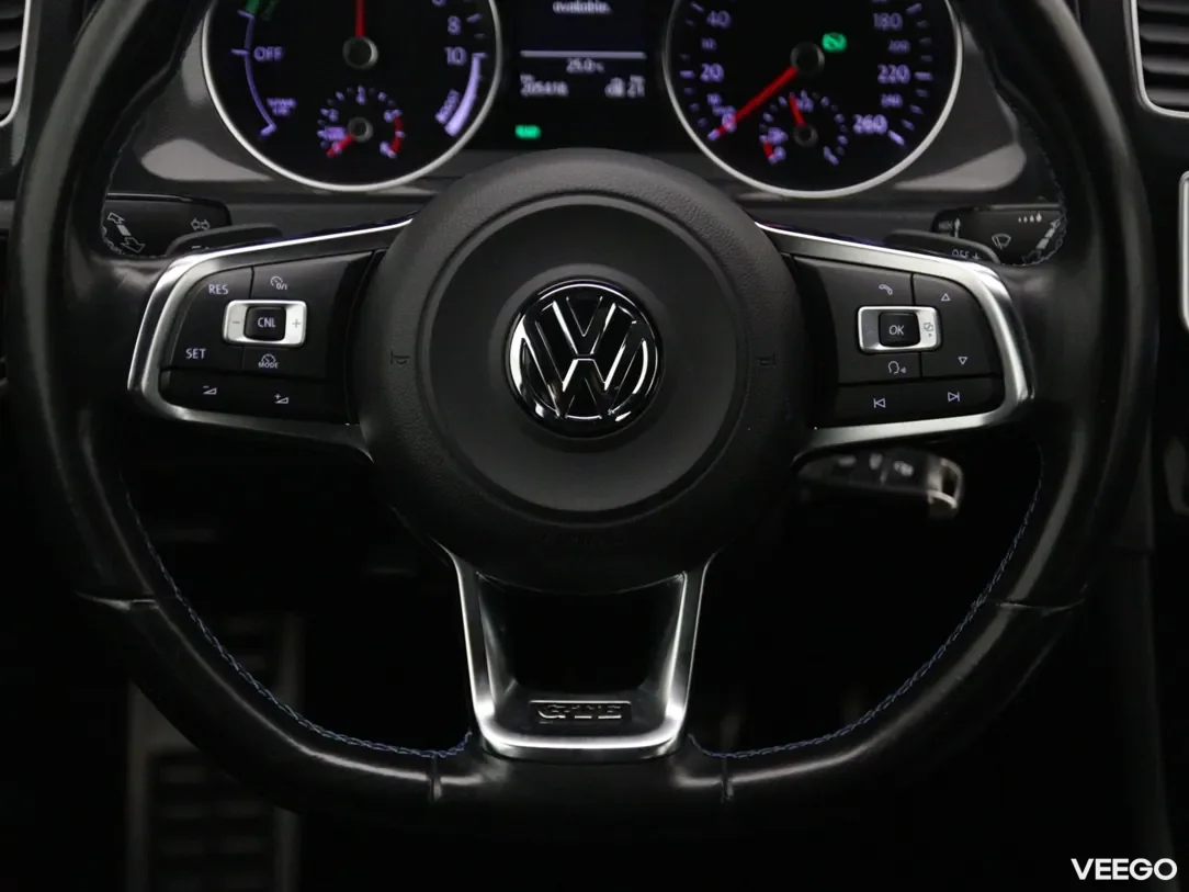 Volkswagen Golf 1.4 150kW