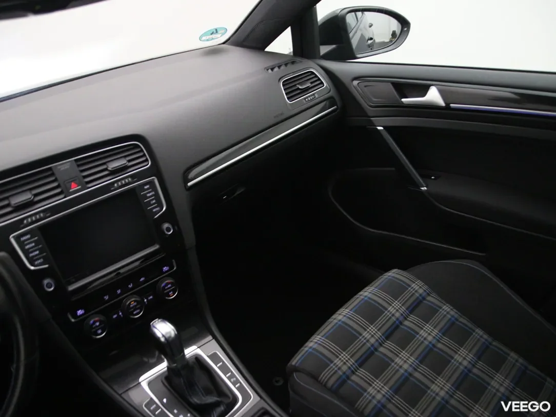 Volkswagen Golf 1.4 150kW