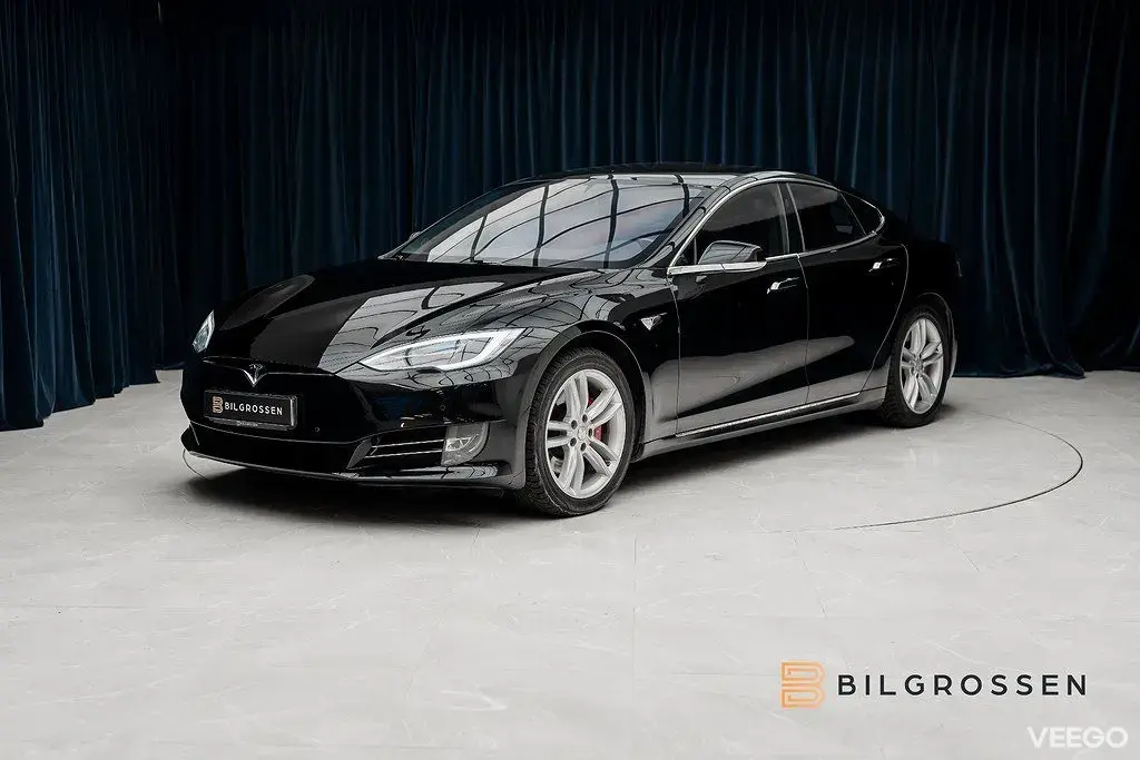 Tesla Model S Performance 761hk Uppgr AP Summon P-Värm Pano 560kW