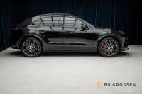Porsche Macan Turbo Electric 585hk Burmester Hud P-Disp MOMS 430kW thumbnail