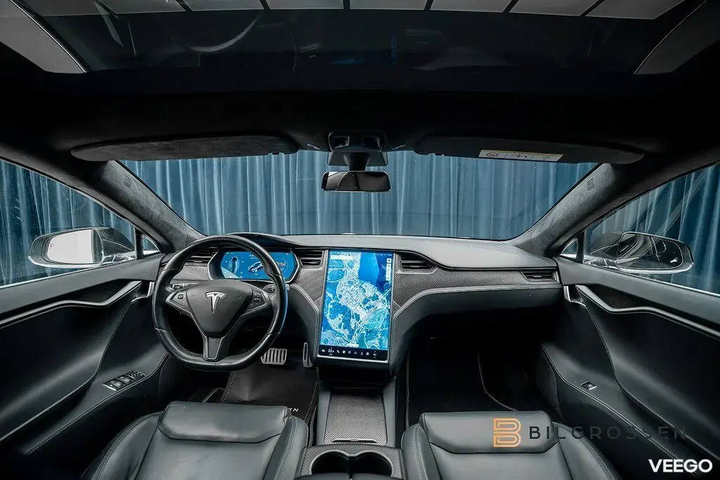 Tesla Model S Performance 761hk Uppgr AP Summon P-Värm Pano 560kW