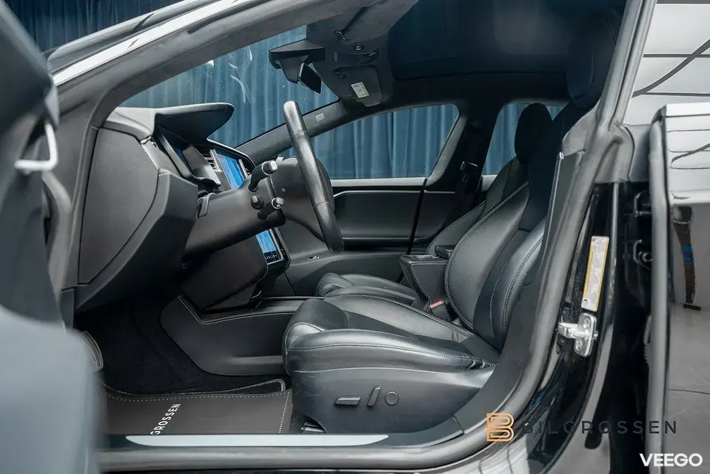 Tesla Model S Performance 761hk Uppgr AP Summon P-Värm Pano 560kW